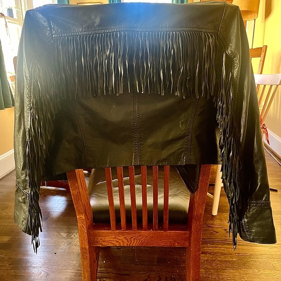 Black Fringe Leather Jacket - Picture 4 of 10